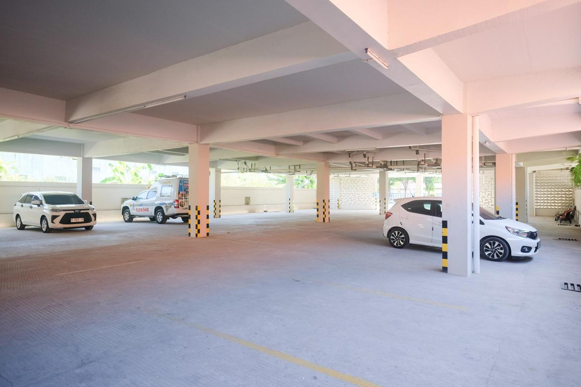 Urbanview Hotel Dedy Jaya Brebes Dış mekan fotoğraf
