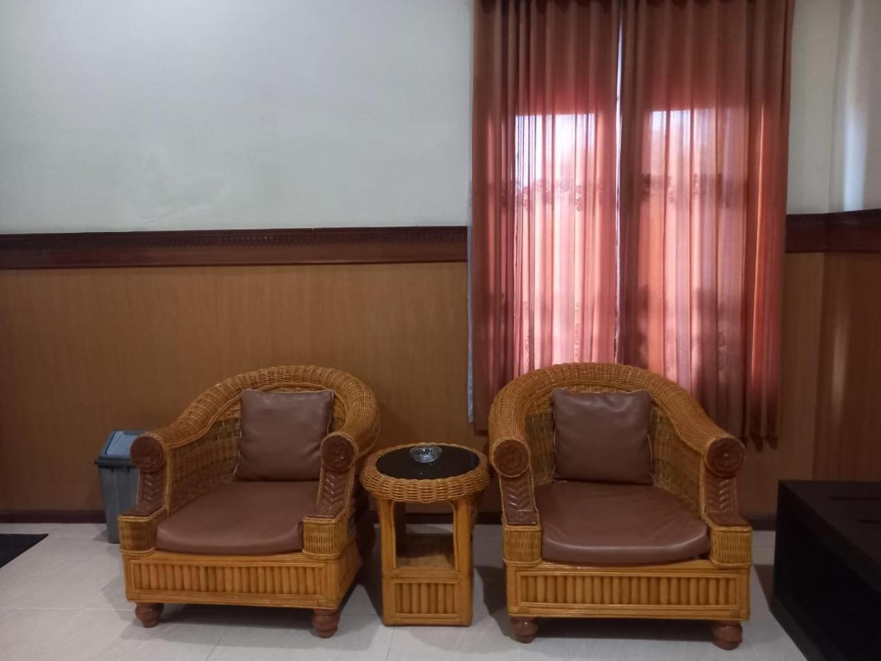 Urbanview Hotel Dedy Jaya Brebes Dış mekan fotoğraf